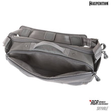 Load image into Gallery viewer, Skyvale™ Tech Messenger Bag 16L
