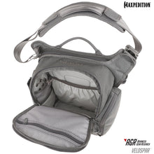 Load image into Gallery viewer, Veldspar™ Crossbody Shoulder Bag 8L (CLOSEOUT SALE. FINAL SALE.)
